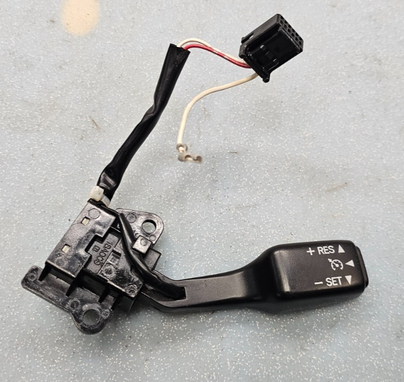 🔥03-08 Toyota Corolla Matrix Vibe Steering Wheel Cruise control Switch Assembly