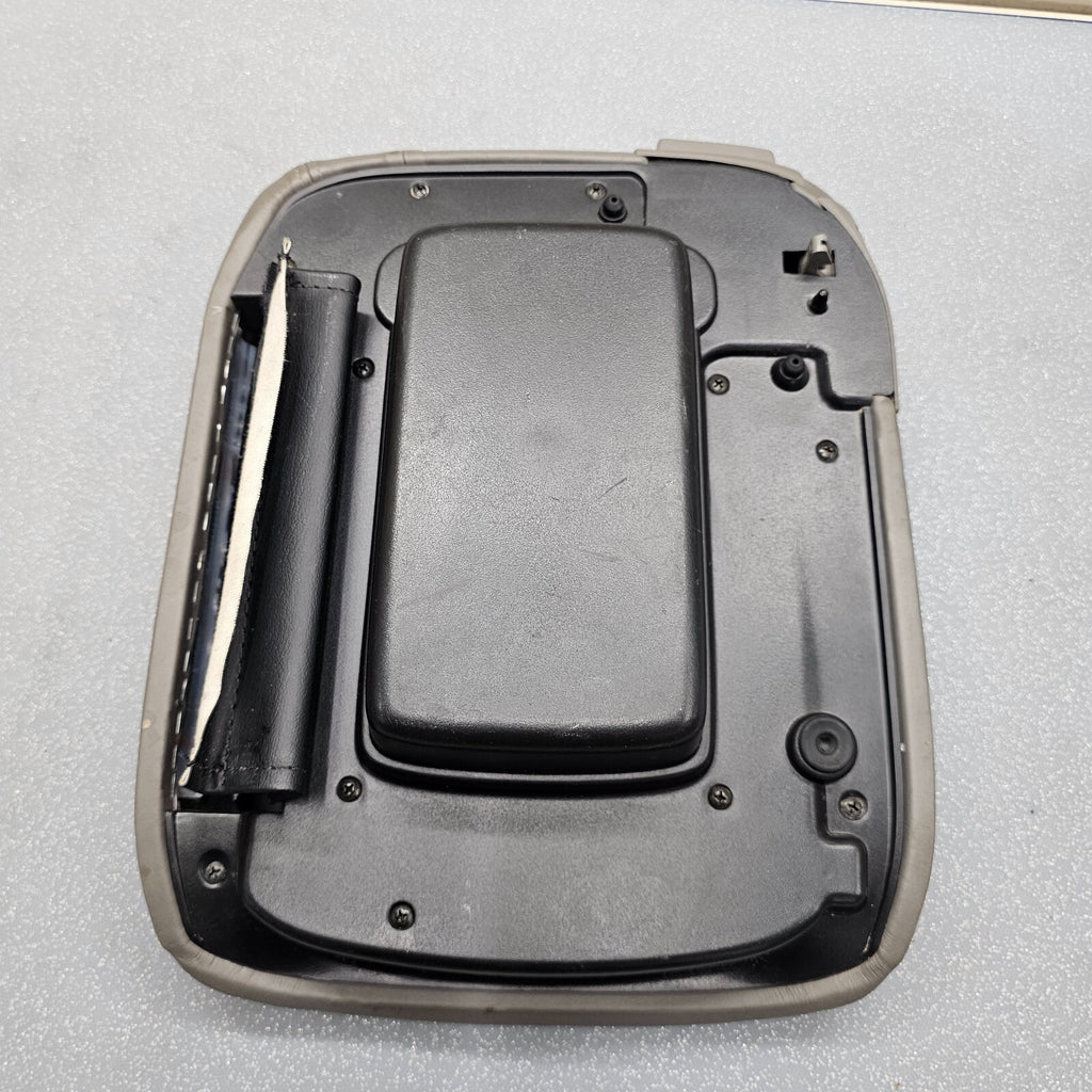 🔥01-02 Yukon Escalade Center Console Armrest Lid Cover Assembly LIGHT GRAY L8