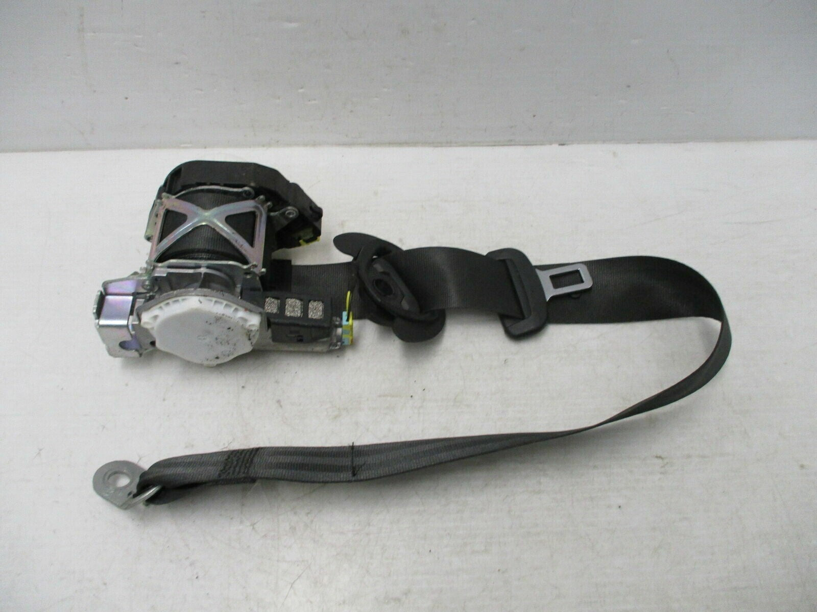 11-18 VW JETTA FRONT LEFT DRIVER EXC City Seda SEAT BELT RETRACTOR ASSEMBLY OEM