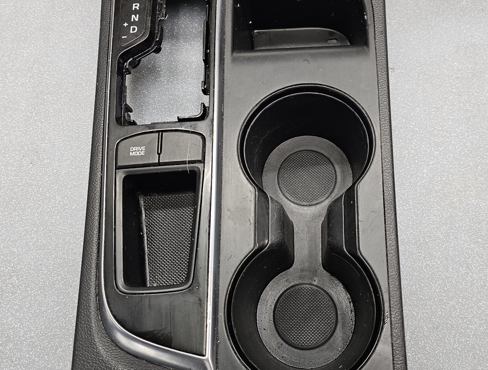 🔥15-17 SONATA GEAR SHIFTER SHIFT BEZEL CENTER CONSOLE PANEL W/CUP HOLDER SILVER