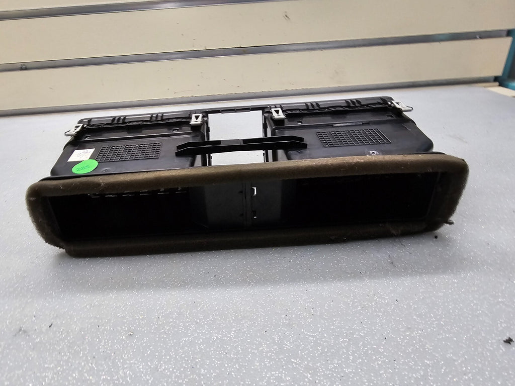 🔥2012 - 2015 Volkswagen Passat Dash Center Air Vents OEM