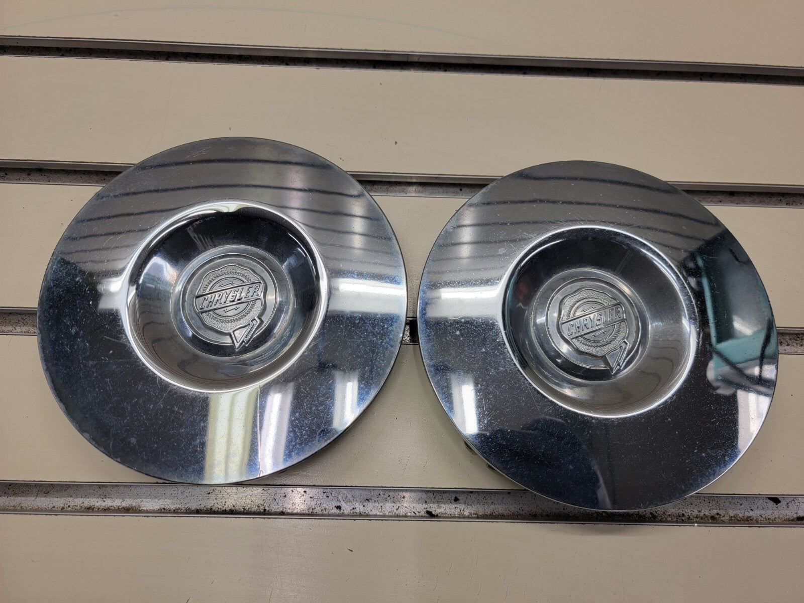 🔥2005-2006 CHRYSLER 300 CENTER HUB CAPS CHROME OEM