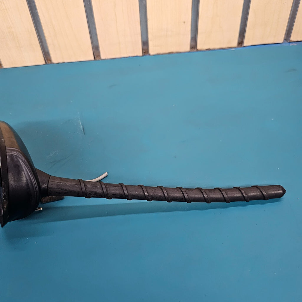 08-12 Hyundai Elantra Touring Roof Mounted Radio Hatchback Stubby FM Antenna XM