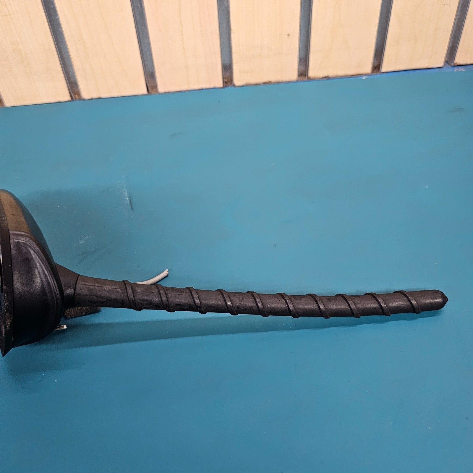 08-12 Hyundai Elantra Touring Roof Mounted Radio Hatchback Stubby FM Antenna XM