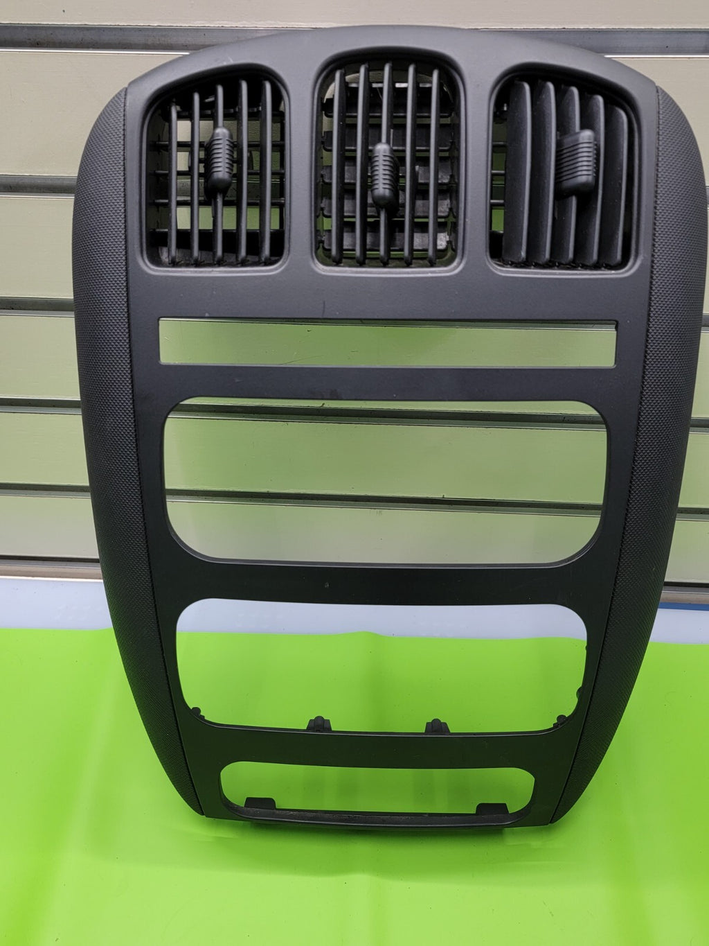 🔥01-07 Dodge Caravan Town & Country dash radio climate TRIM bezel BLACK