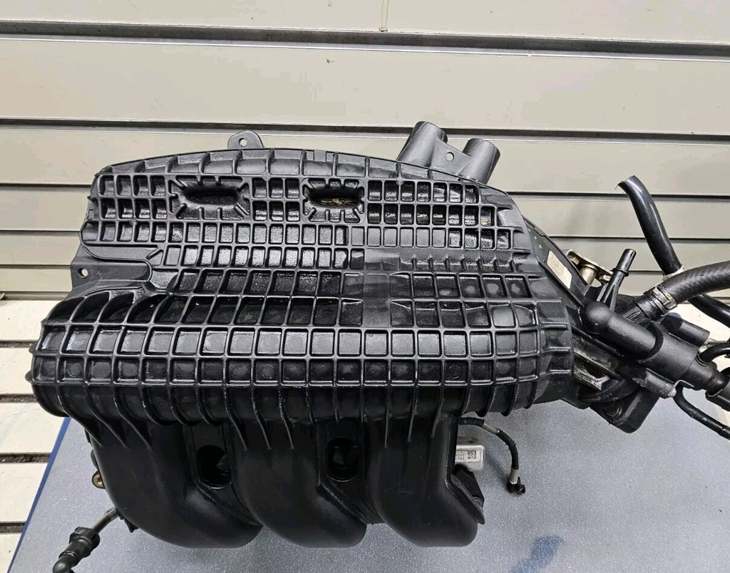 🔥05-07 Ford 500 Freestyle Upper Intake Manifold 3.0L Plenum OEM
