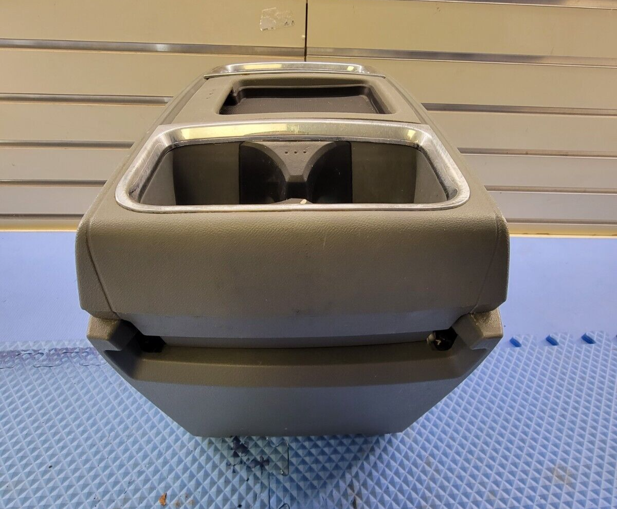 🔥08-10 Chrysler Town Country Grand Caravan Center Console Dash Cup Holder TAN