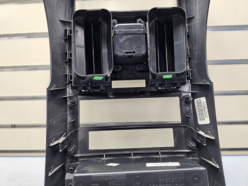 🔥08-10 DODGE CARAVAN DASH RADIO SURROUND BEZEL TRIM PANEL CLIMATE CONTROL BLACK