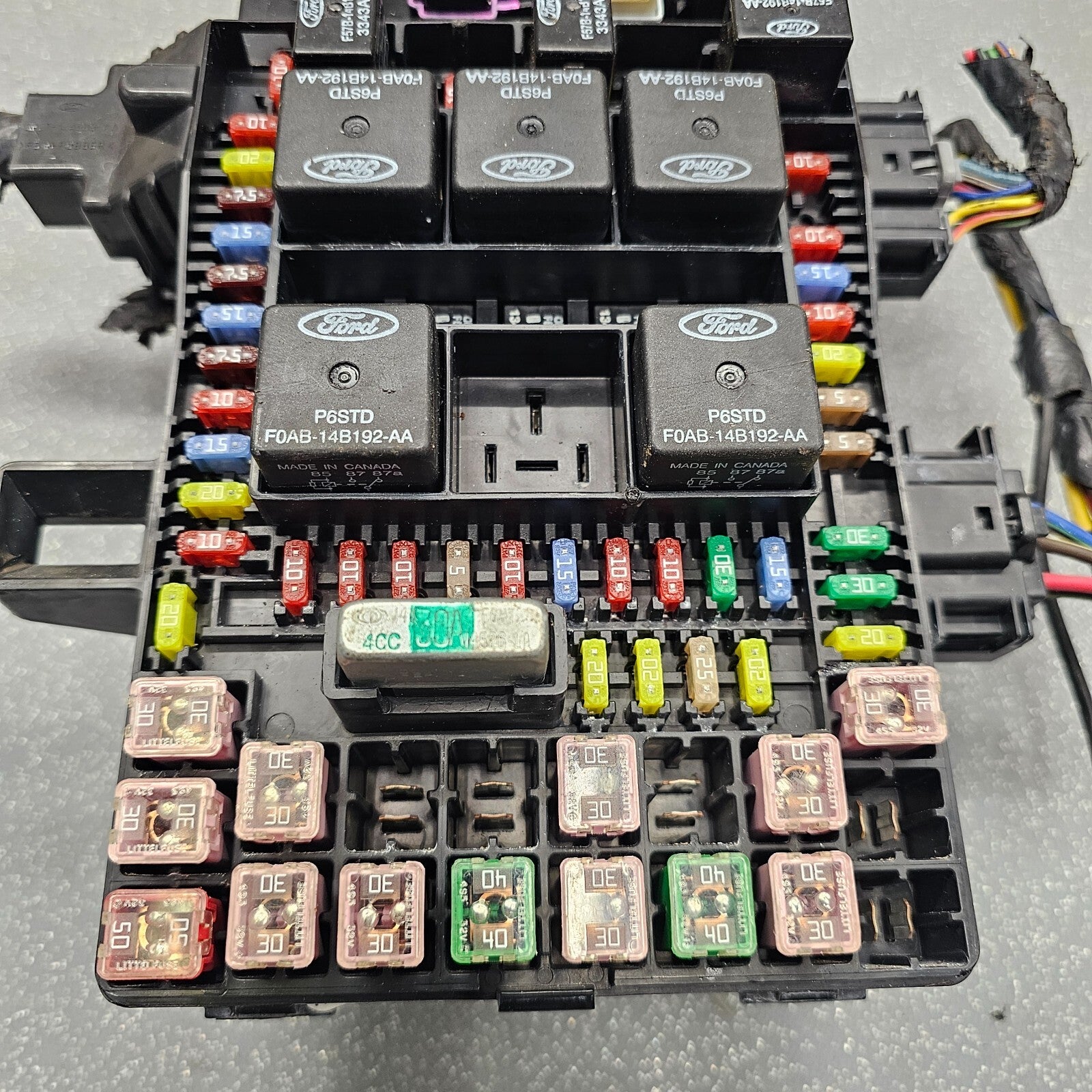 🔥2003-2006 FORD EXPEDITION LINCOLN NAVIGATOR FUSE BOX RELAY PANEL