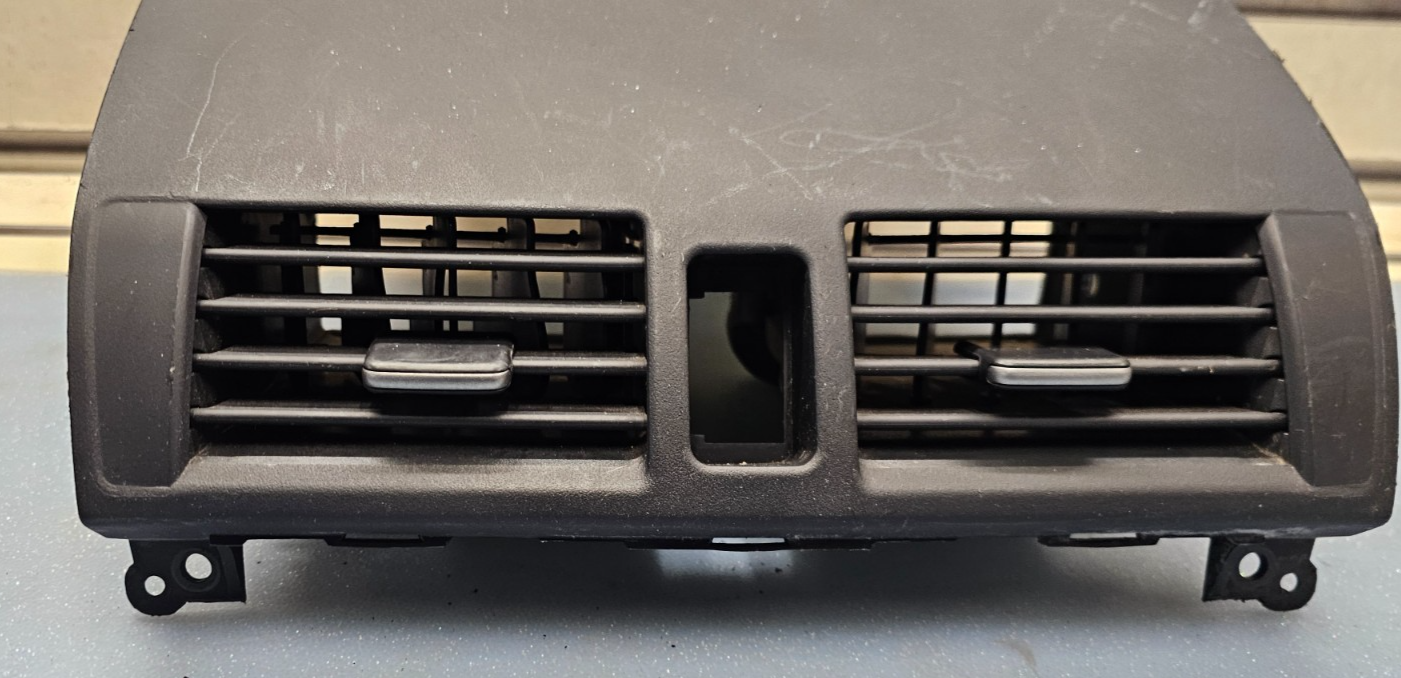 🔥04-08 MAZDA 3 FRONT CENTER DASH VENT HAZARD BUTTON BEZEL TRIM OEM BLACK