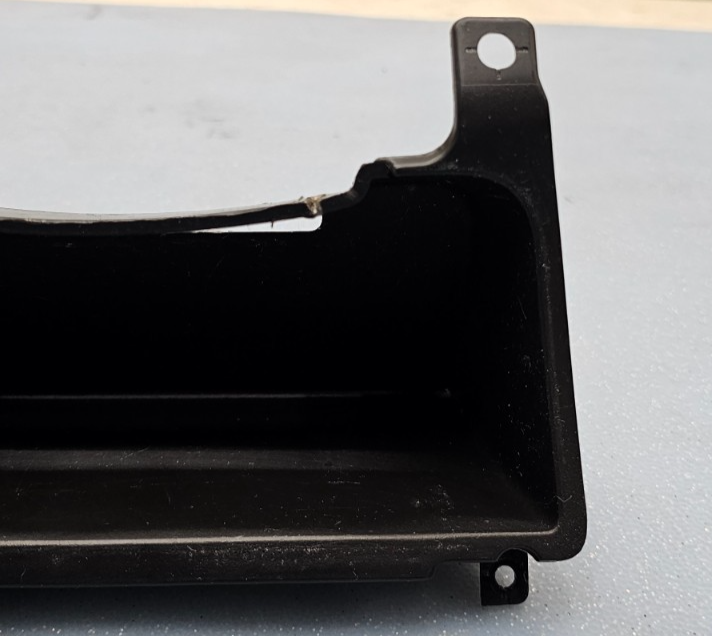 🔥07-09 Pontiac Torrent Center Lower Dash Storage Compartment Box  OEM