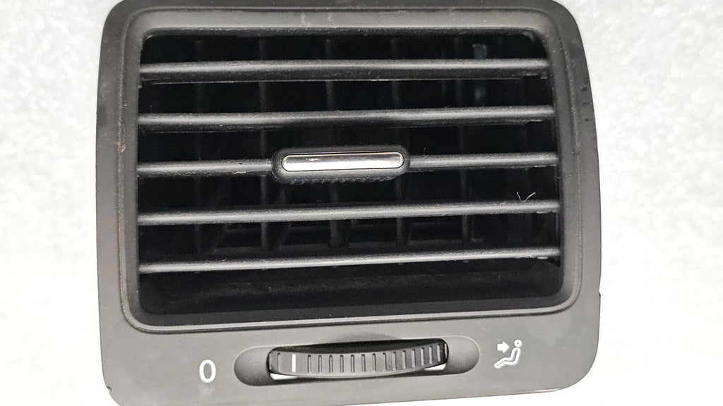 🔥06-10 VW JETTA GOLF CENTER DASH LEFT DRIVER AC A/C AIR VENT HEATER PANEL BLACK