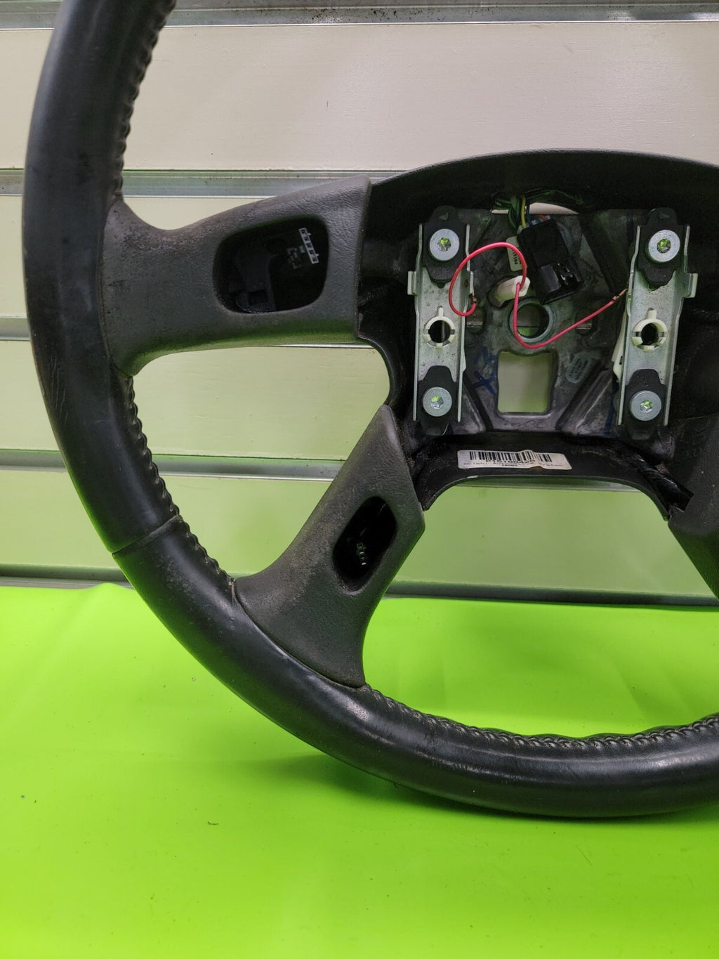 🔥03-06 SILVERADO SIERRA YUKON TAHOE SUBURBAN STEERING WHEEL LEATHER BLACK
