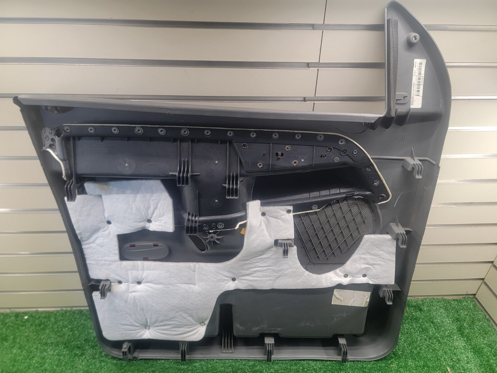 🔥06-08 Dodge RAM interior Door Panel Front  right passenger side Light GRAY D12