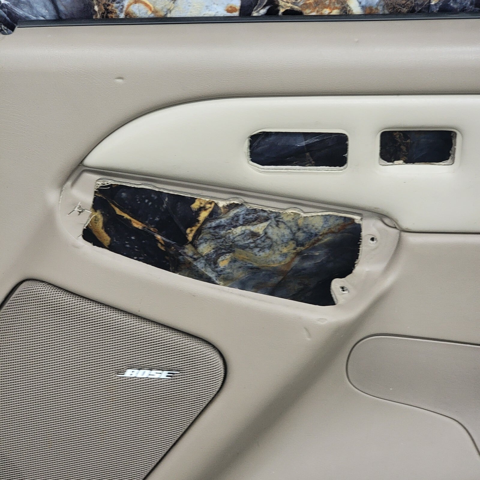 🔥2003-2006 Silverado SIERRA Door Panel Front RIGHT Passenger No Arm TAN LT12 D5