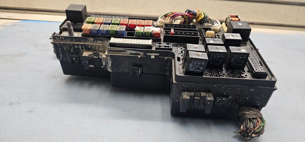 🔥00-02 DODGE DAKOTA FUSE RELAY BOX ENGINE JUNCTION WIRING BLOCK TIPM OEM