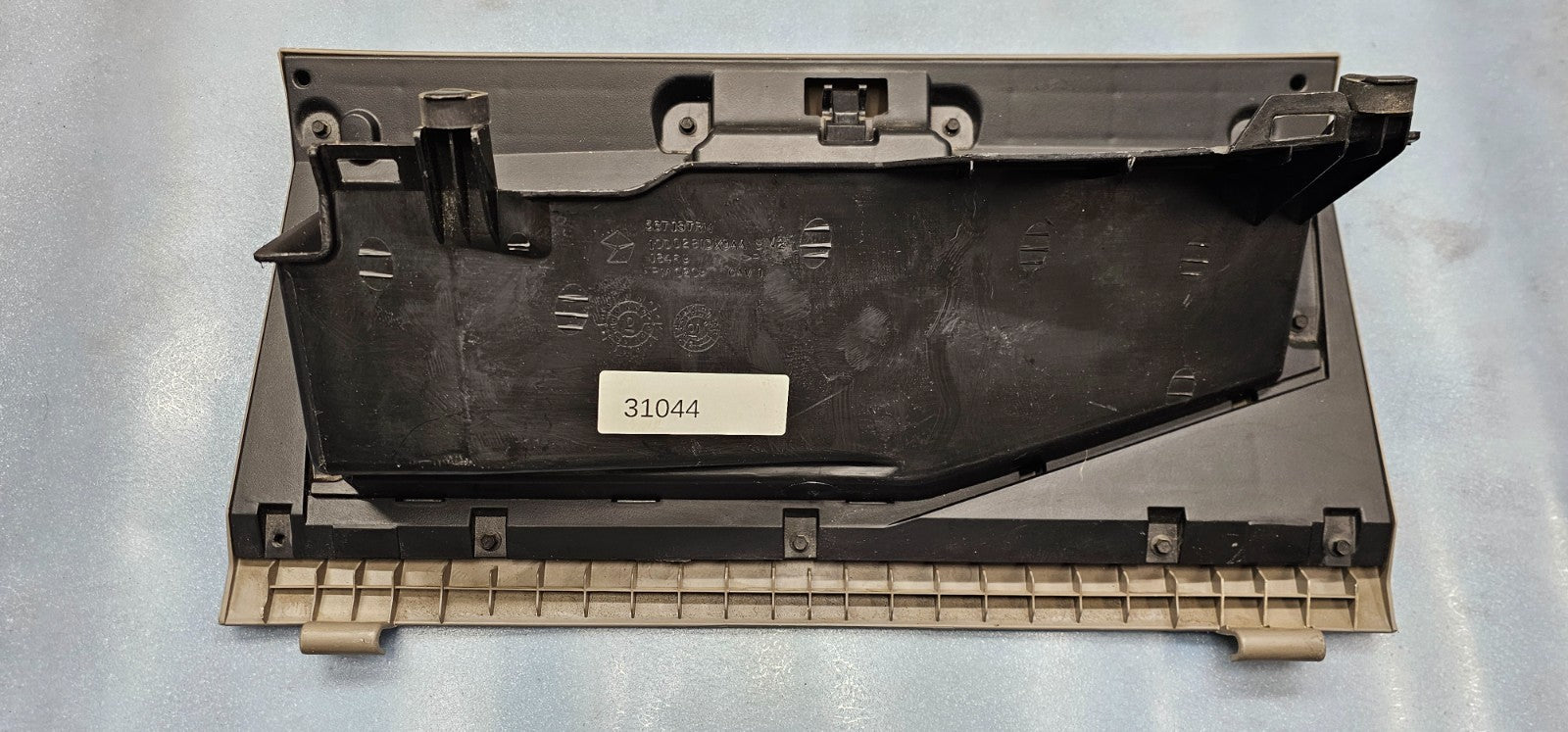 🔥02-05 RAM 1500 2500 Dash GLOVE BOX Storage Compartment Assembly TAN G22