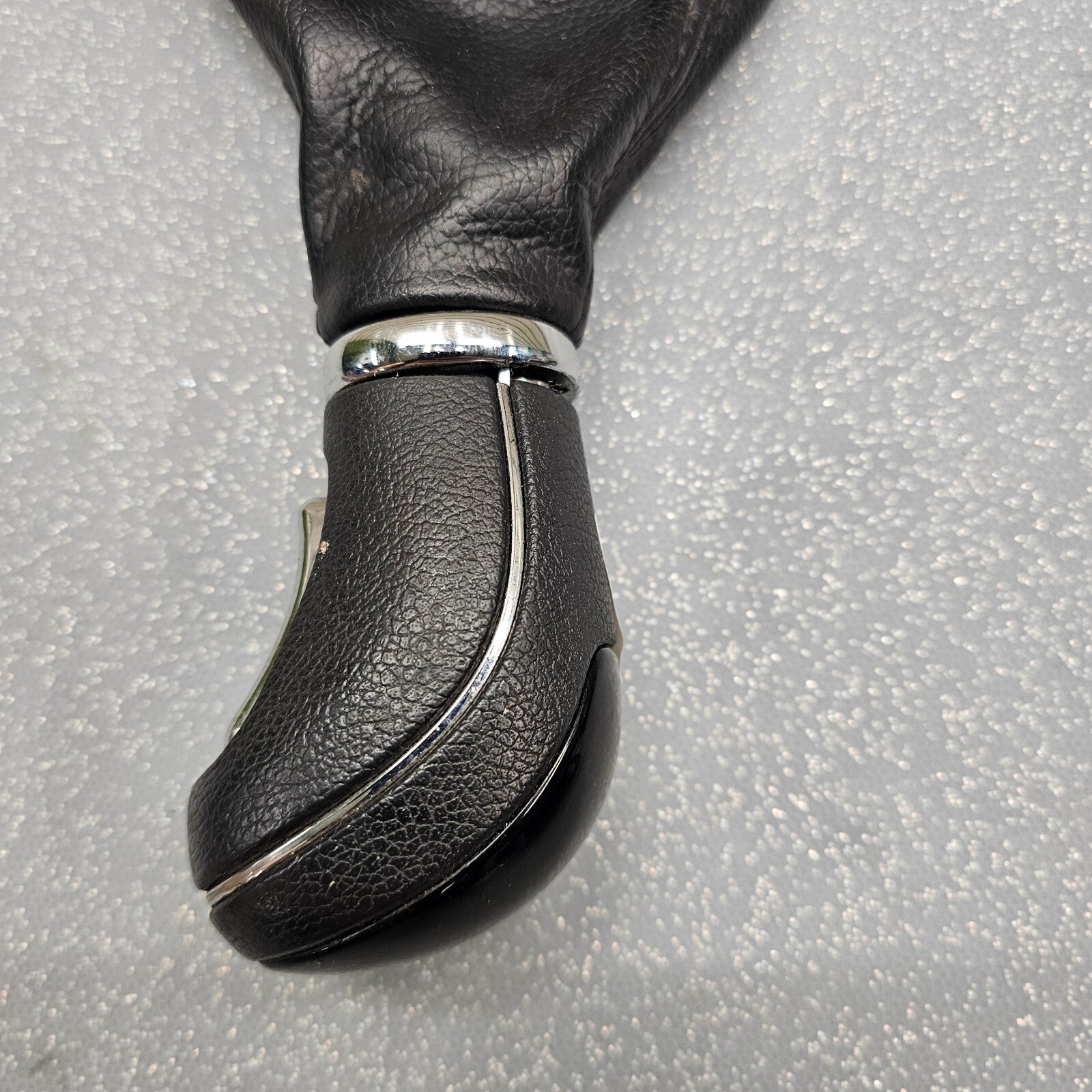 🔥2011-2014 HYUNDAI SONATA AUTOMATIC GEAR SHIFTER SHIFT KNOB BOOT OEM