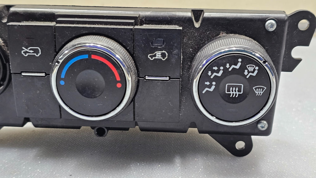 🔥07-09 CHEVY EQUINOX DASH CENTER AC HEATER CLIMATE TEMPERATURE CONTROL UNIT OEM