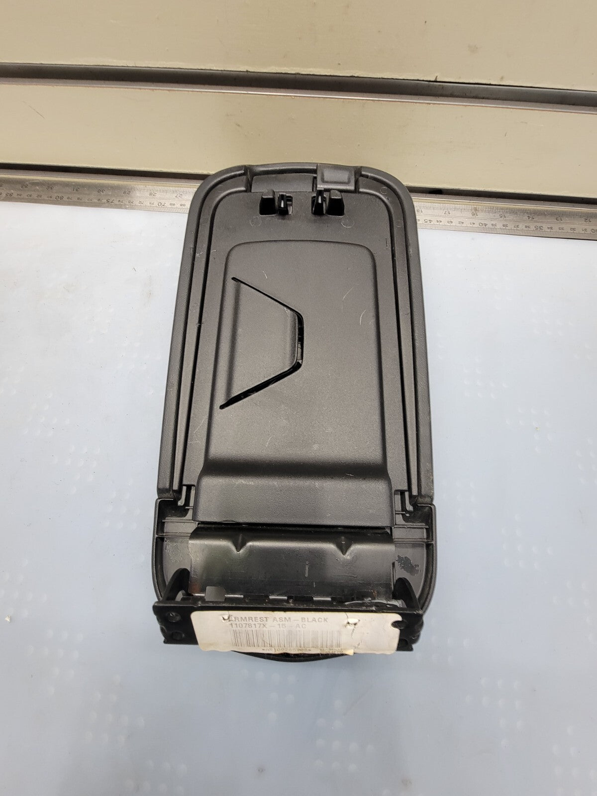 🔥2011-2014 CHRYSLER 200 DODGE AVENGER CENTER CONSOLE LID ARM REST BLACK