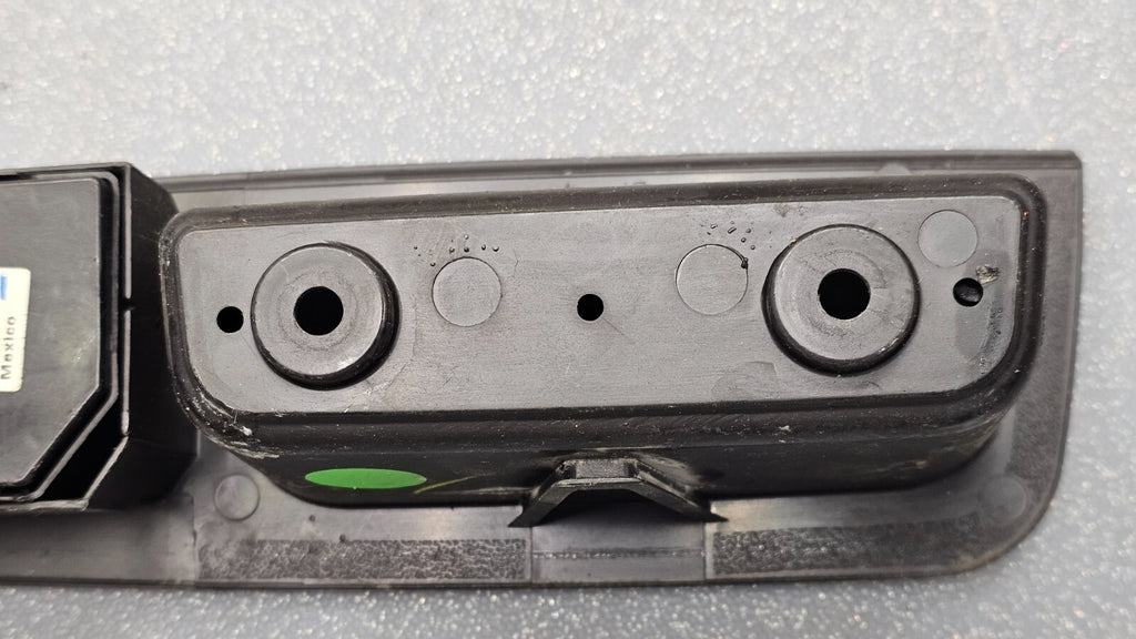 🔥07-09 Saturn Aura Left Driver Master Power Door Window Switch Assembly Black