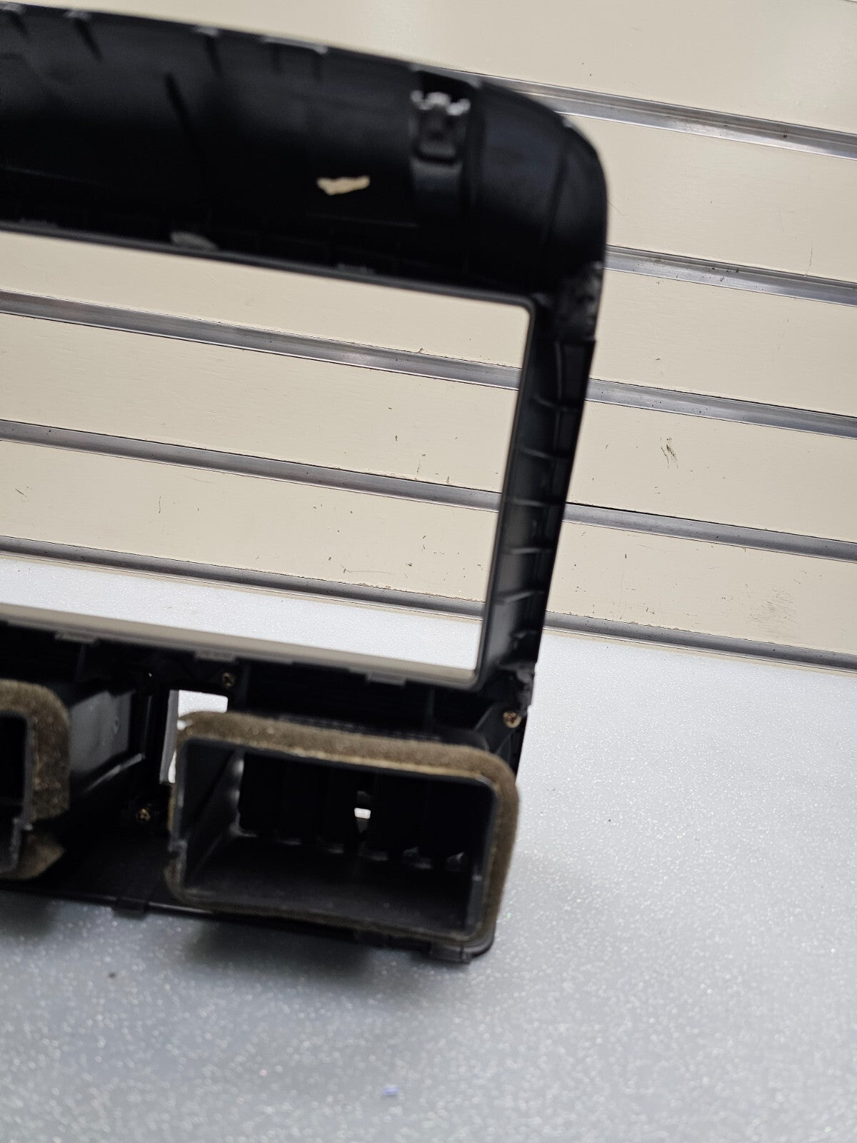 🔥02-06 Honda CR-V Center Panel Air Vent Grille Radio Bezel Black Assembly OEM