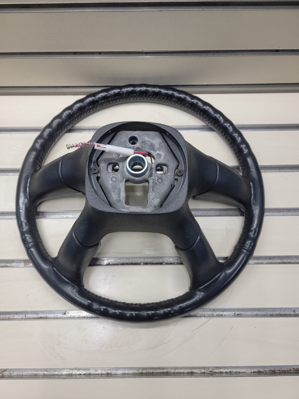 🔥03-06 SILVERADO SIERRA YUKON TAHOE SUBURBAN STEERING WHEEL LEATHER BLACK