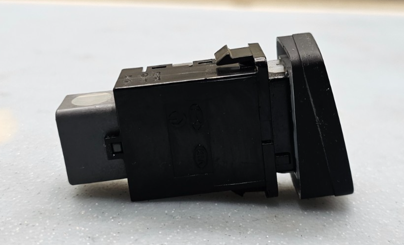 🔥05-09 Hyundai Tucson Fog Lamp Light Windshield Toggle Switch Assembly Black
