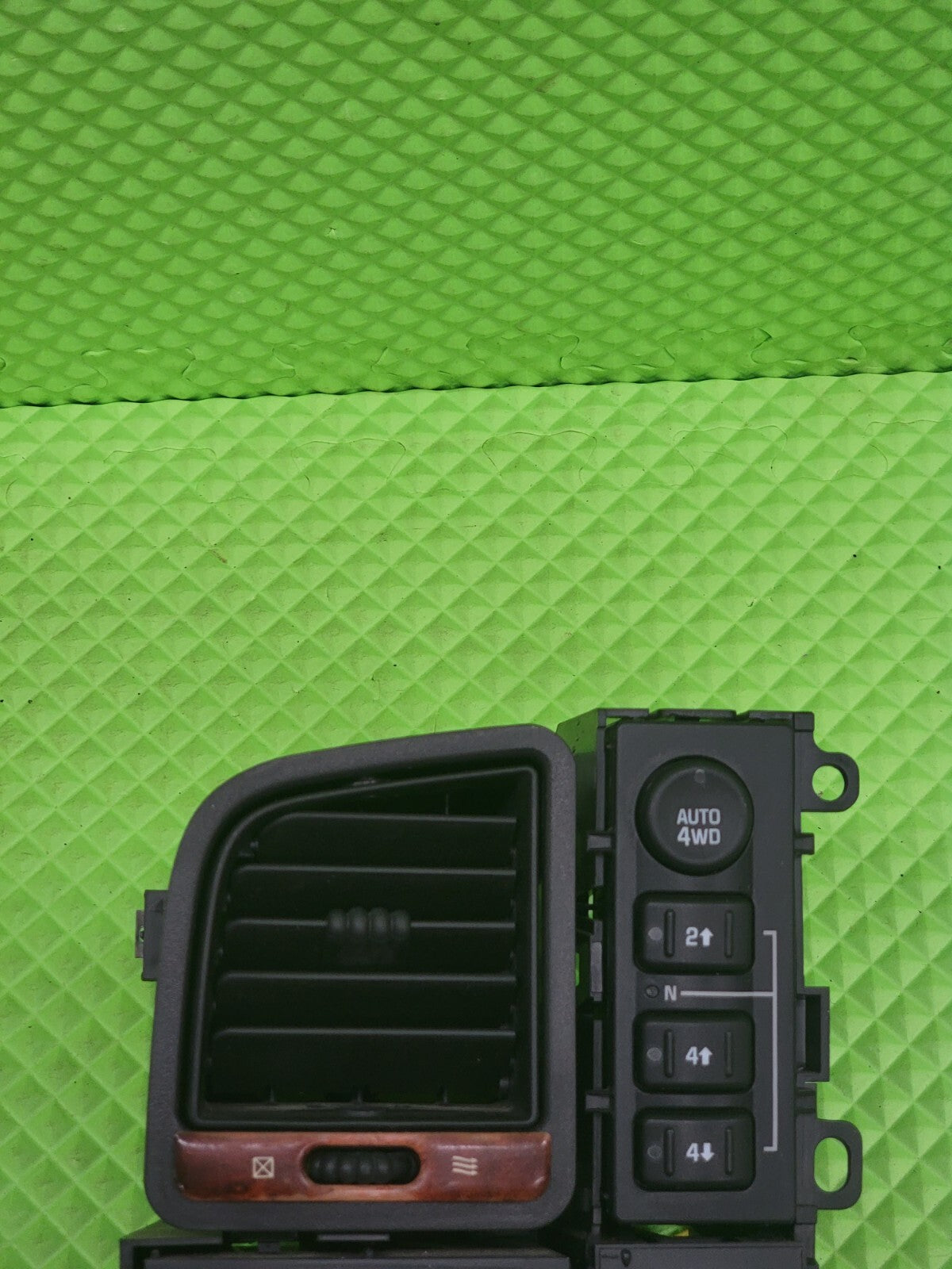 🔥1999-2006 Chevy Silverado Sierra Headlight Switch Air Vent left brown