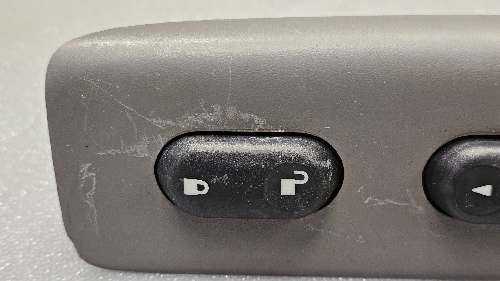 🔥01-07 FORD ESCAPE RIGHT PASSENGER FRONT POWER DOOR WINDOW SWITCH ASSEMBLY TAN
