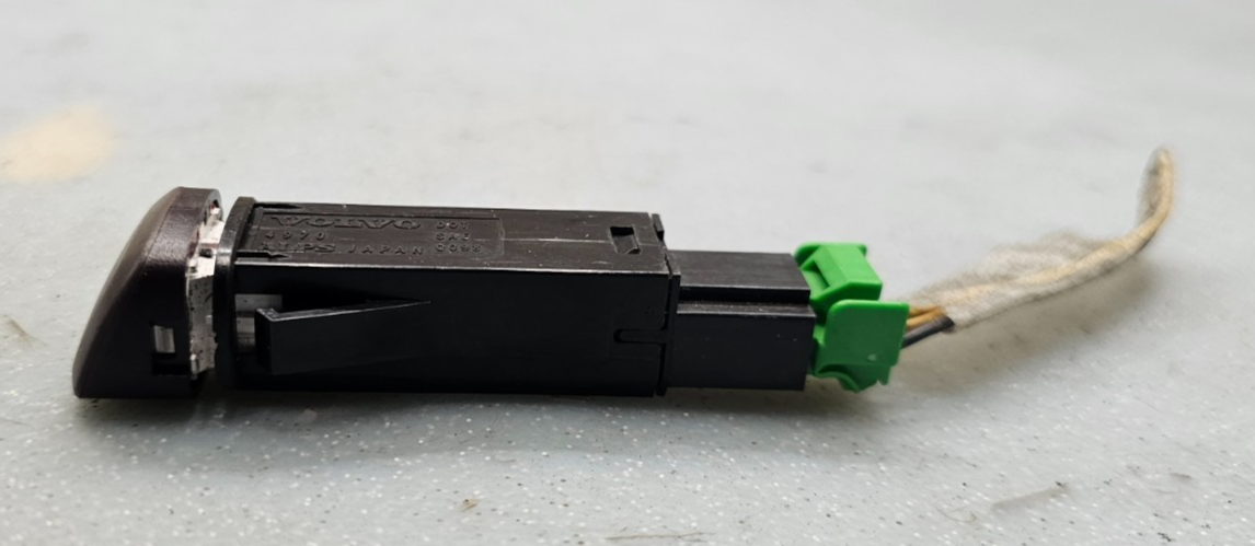 🔥98-14 Volvo XC90 S80 V70 Emergency Hazard Light Control Switch Unit Assy Black