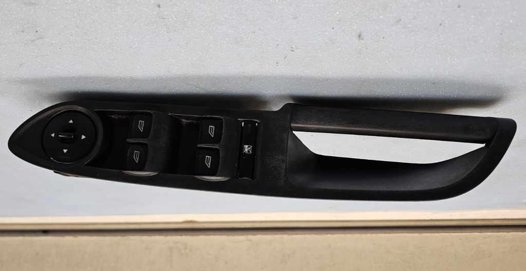 12-18 Focus Escape Front Left Driver Master Power Window Switch Regulator Black