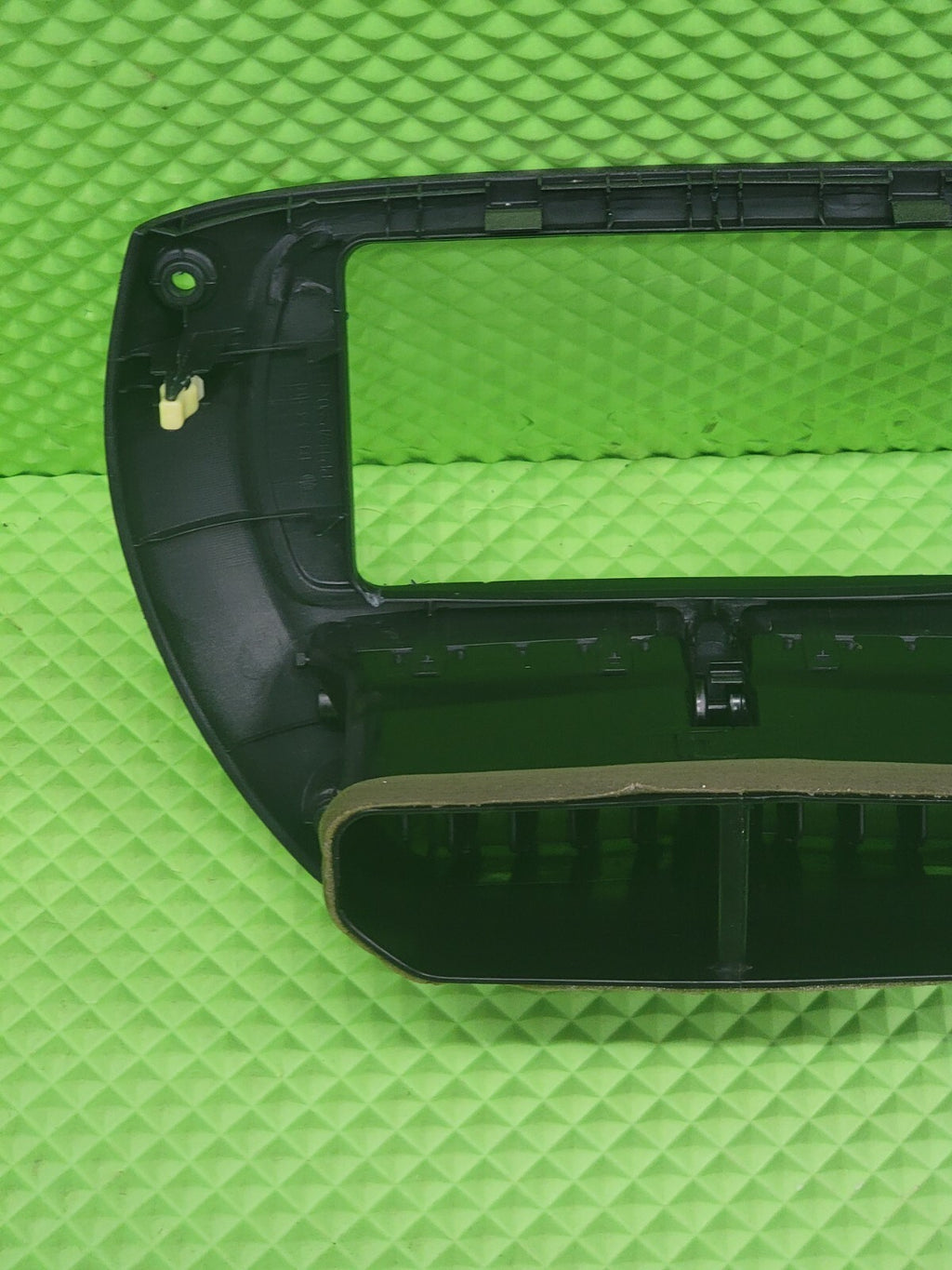 🔥2001-2003 Toyota Rav4 Center Dash Molding Trim Air Vents Radio Bezel gray B57