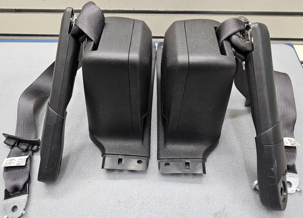 07-13 Chevy Silverado GMC Sierra Yukon Extended Cab Front Seat Belts LEFT/RIGHT