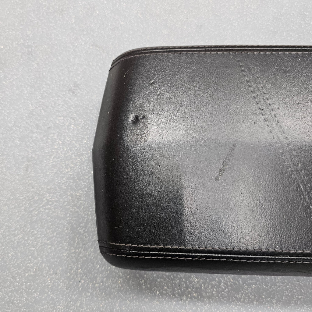 🔥08-13 Cadillac CTS Center Console Lid Armrest Leather Top Pad Assembly Black