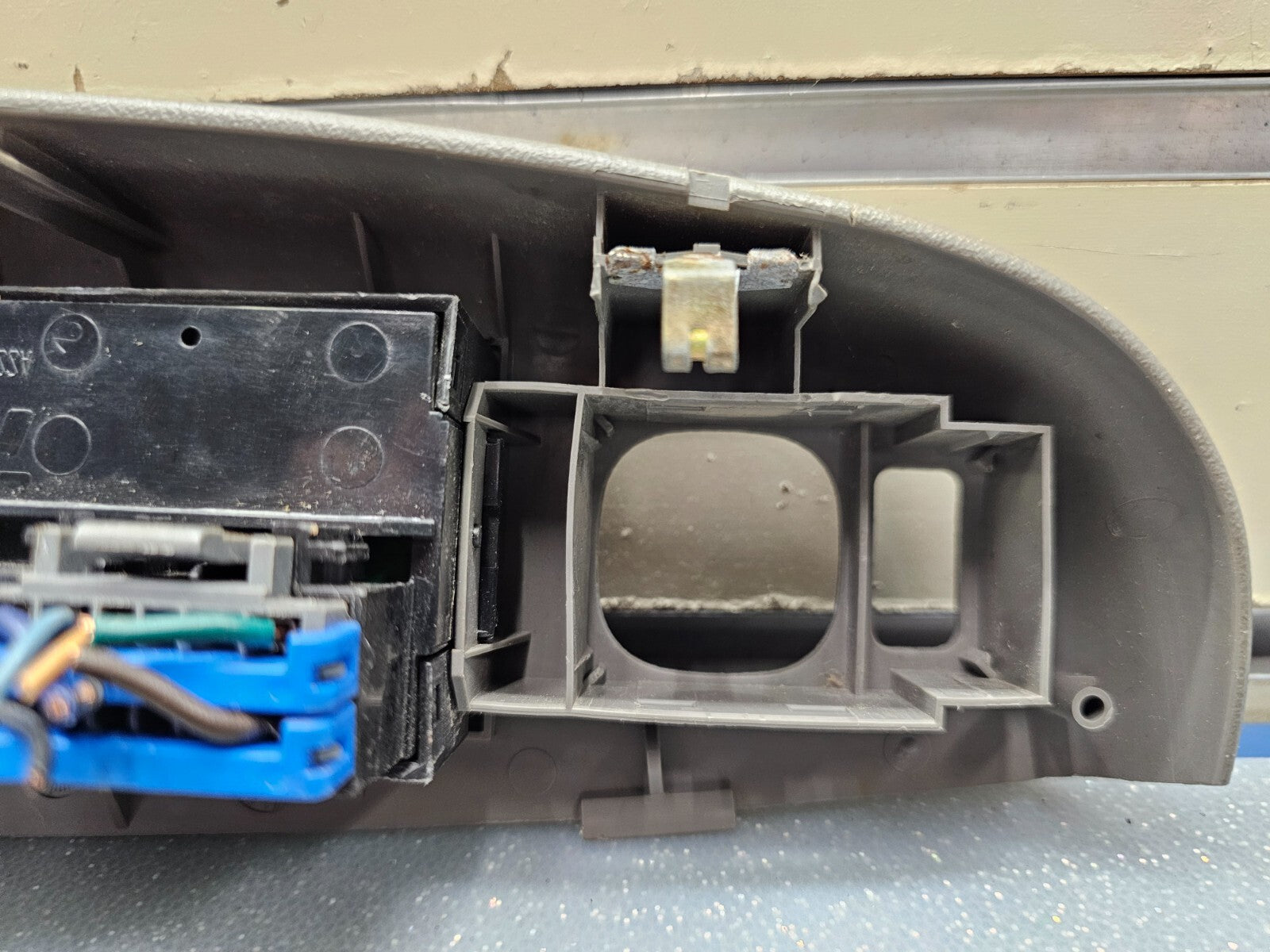🔥99-02 Silverado SIERRA LEFT Driver Master Door Power Window Switch Gray WS4