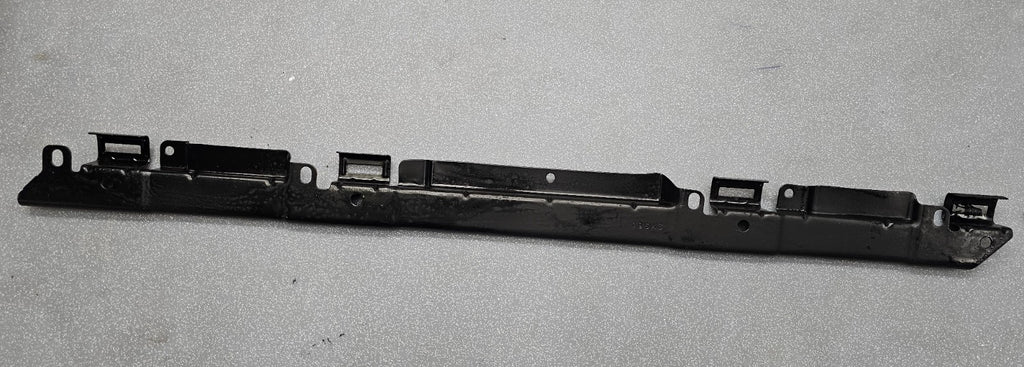 🔥99-06 GM Silverado Sierra Yukon Front Door Sill Bracket OEM