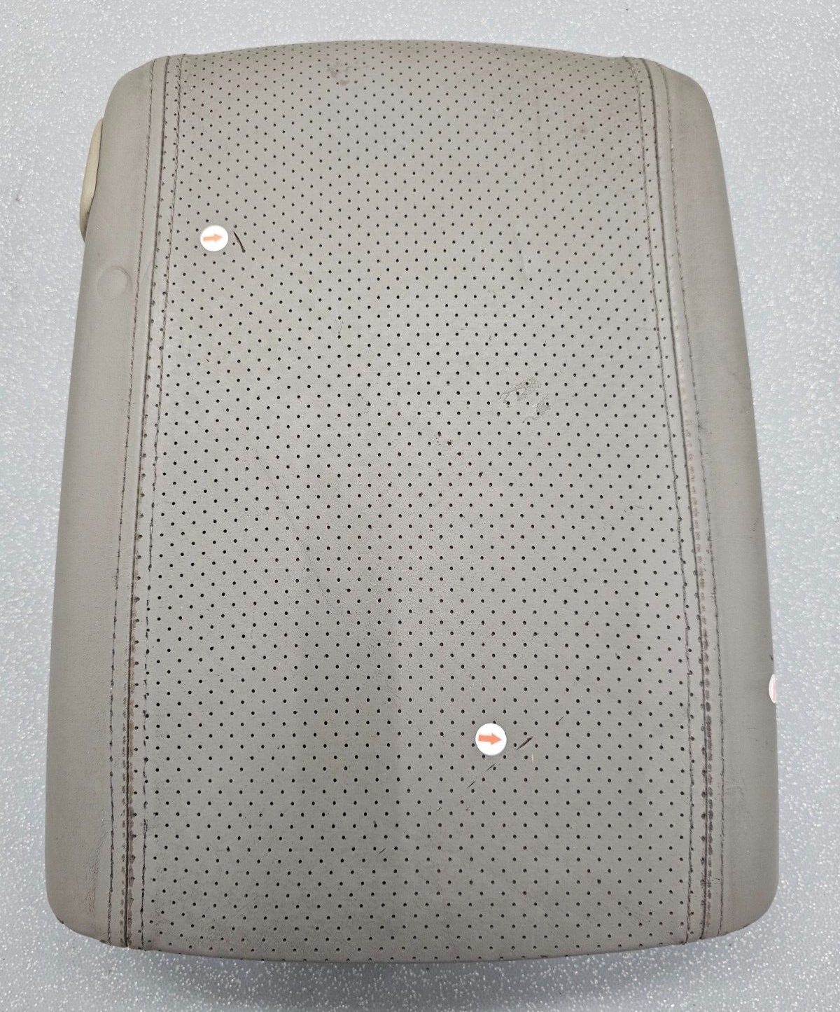 🔥02-06 Cadillac ESCALADE YUKON Center Console Armrest Storage LEATHER LT GRAY