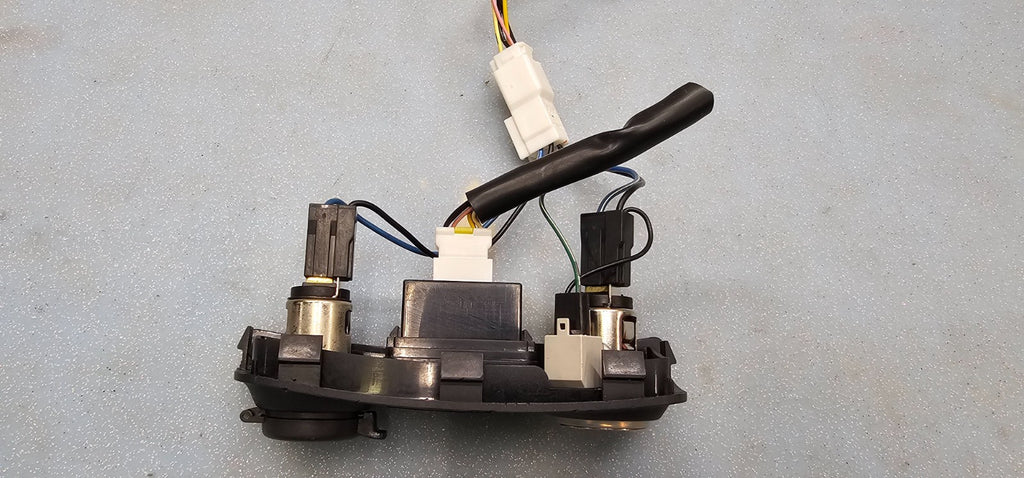 🔥2006-2011 ACCENT ELANTRA AUX JACK INPUT ADAPTER 12V TRIM PANEL BLACK OEM