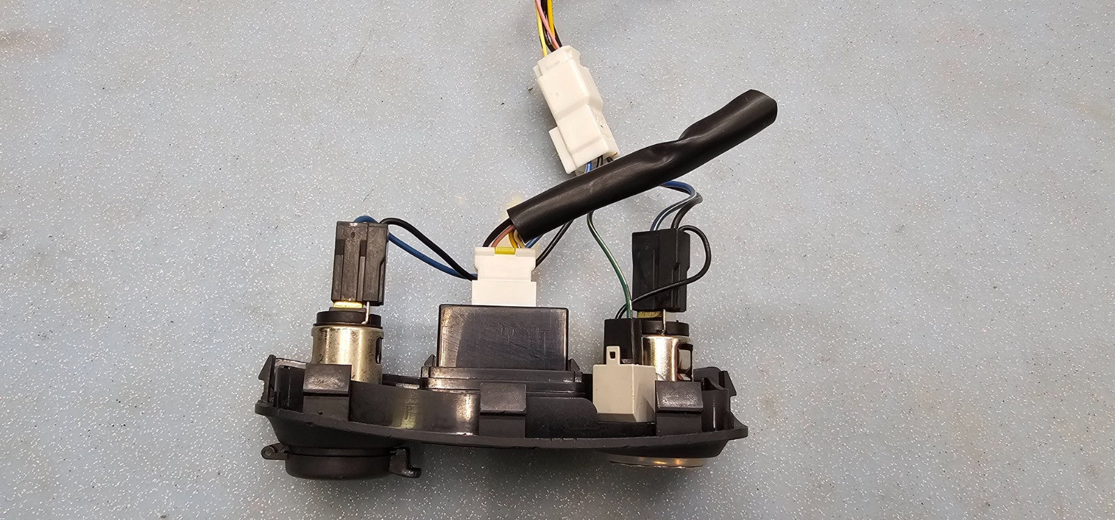 🔥2006-2011 ACCENT ELANTRA AUX JACK INPUT ADAPTER 12V TRIM PANEL BLACK OEM