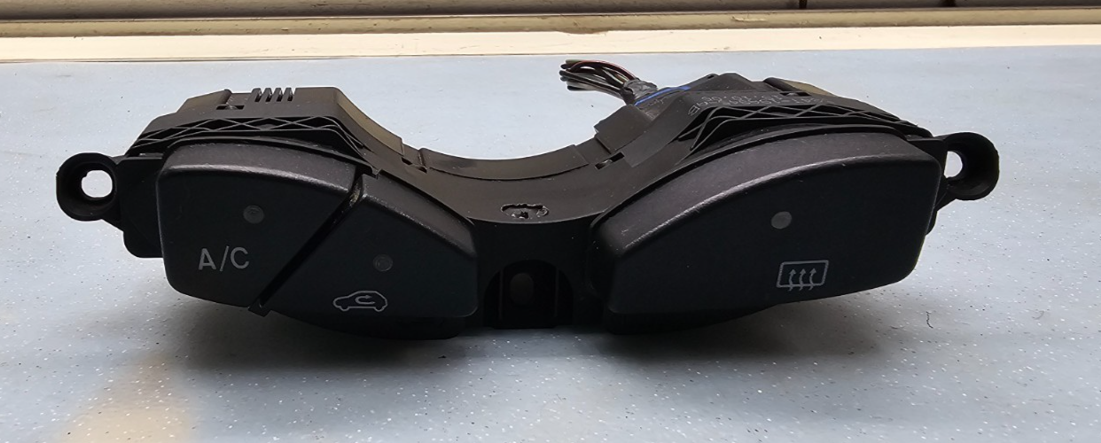 🔥05-07 Ford Focus AC Heater Climate Temperature Air Rear Defrost Dash Switch