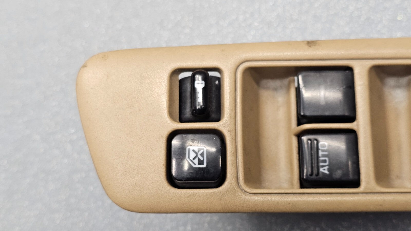 🔥95-99 Maxima Infiniti I30 Front Left Driver Master Power Window Switch Tan