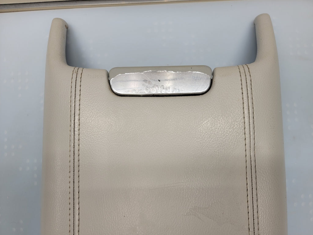 2003 - 2006 Lincoln Navigator Center Console Lid Armrest Dove Leather TAN L18