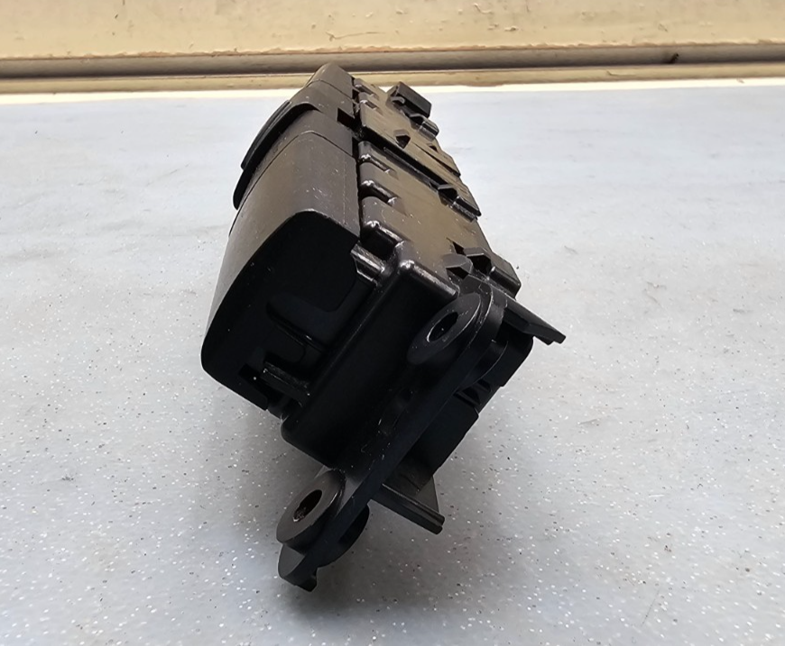 🔥06-08  CHRYSLER PT CRUISER CENTER DASH HAZARD DEFROST CONTROL SWITCH BLACK