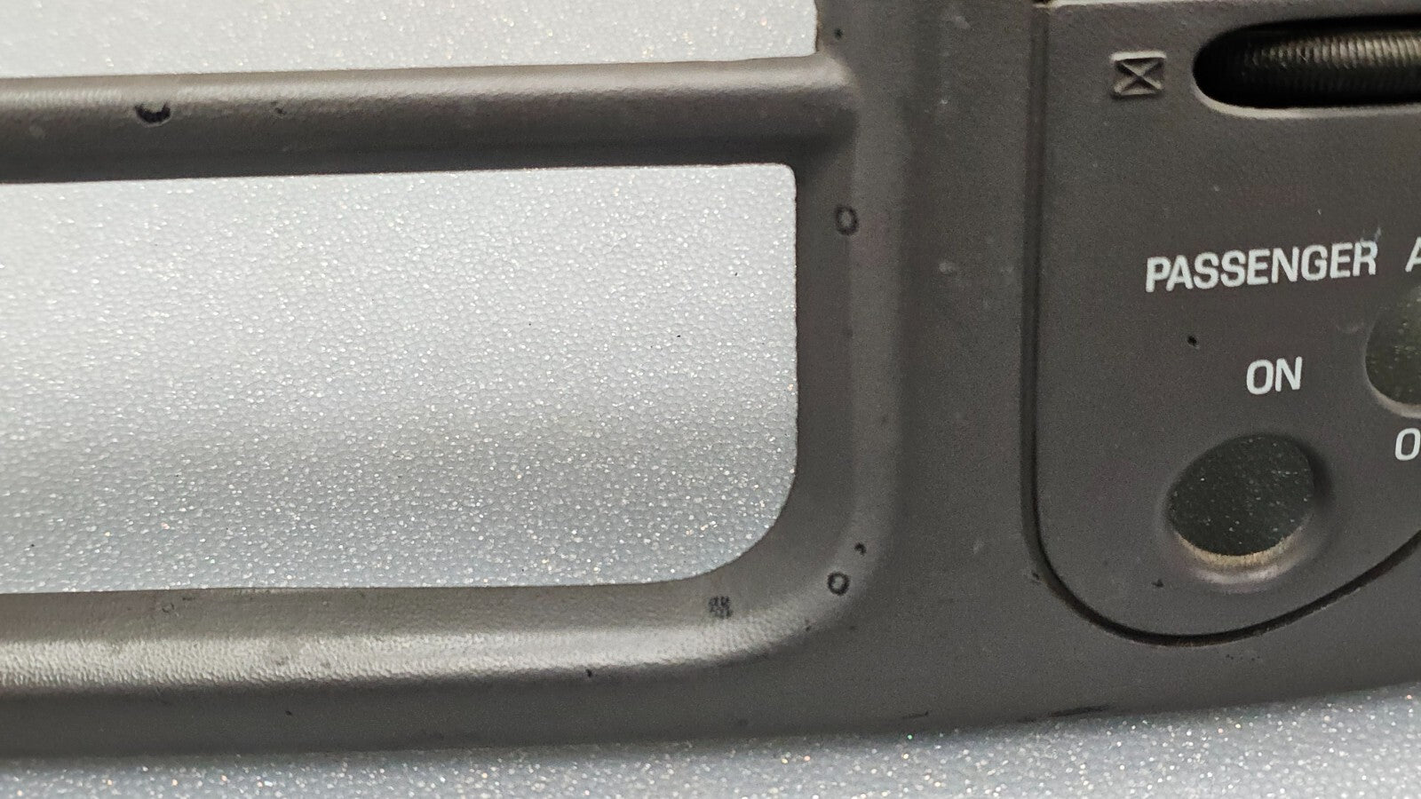 🔥97-03 Ford F150 Center Dash AM FM Radio Climate Trim Stereo BEZEL Panel Gray