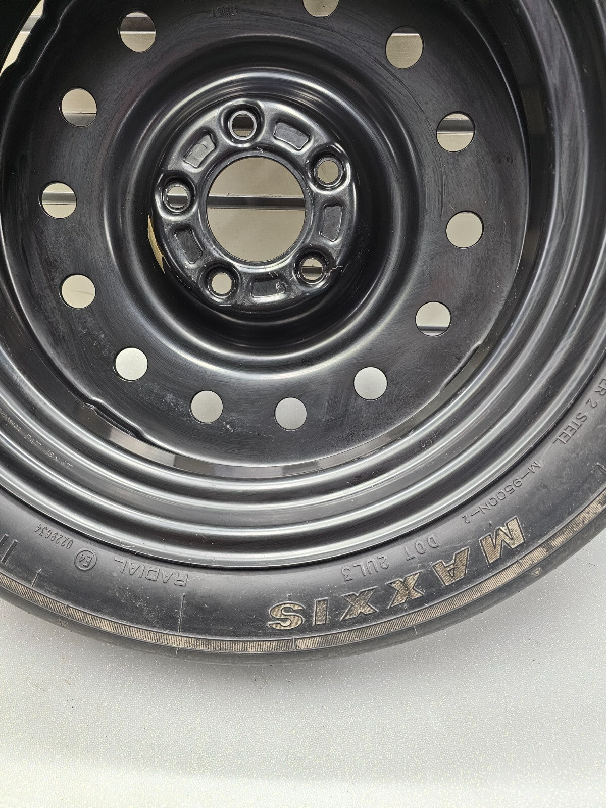 03-09 PONTIAC VIBE SPARE TIRE/PV