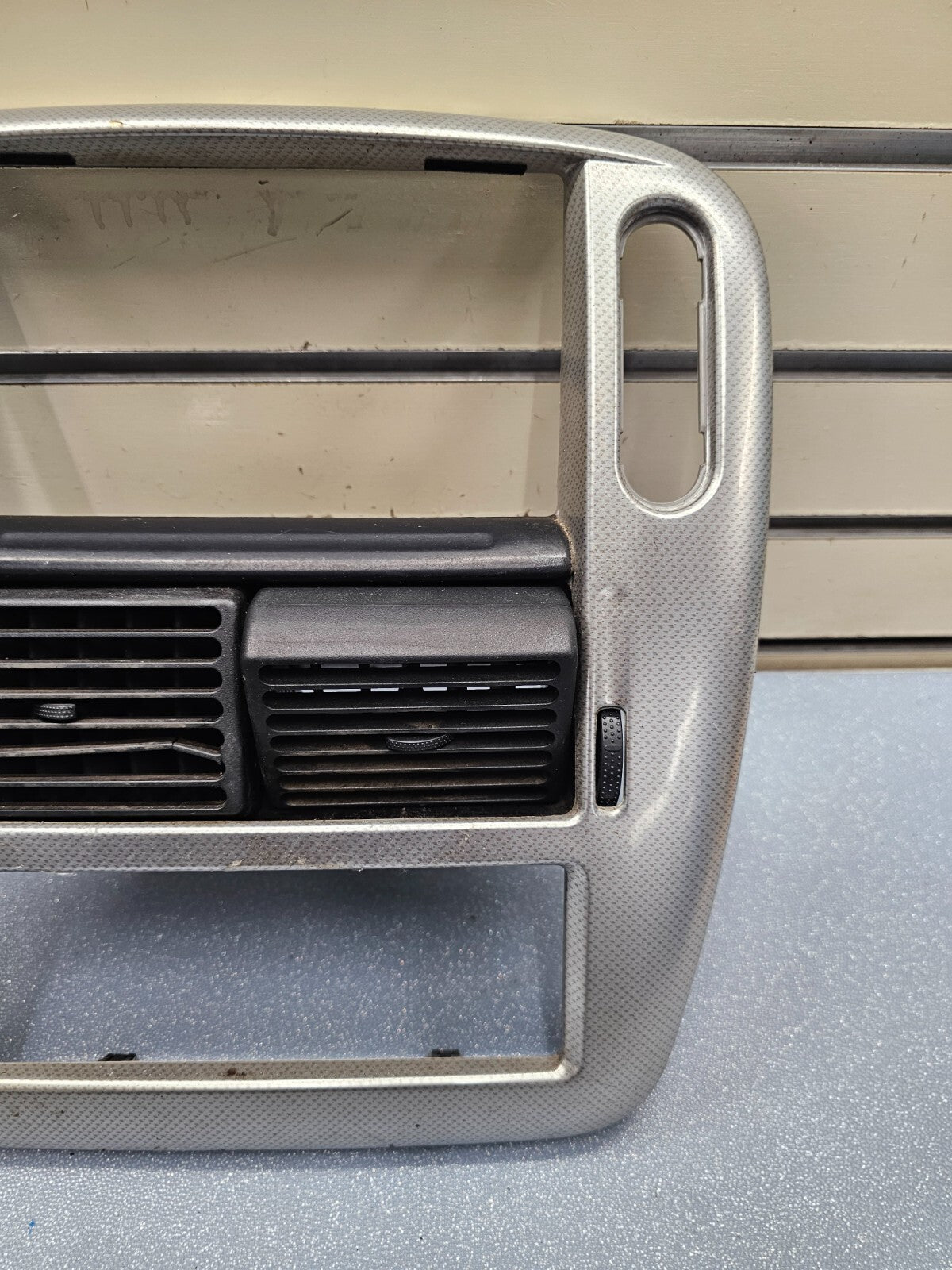 🔥02-05 MERCURY MOUNTAINEER Radio Bezel Center Dash Trim Air Vents SILVER OEM
