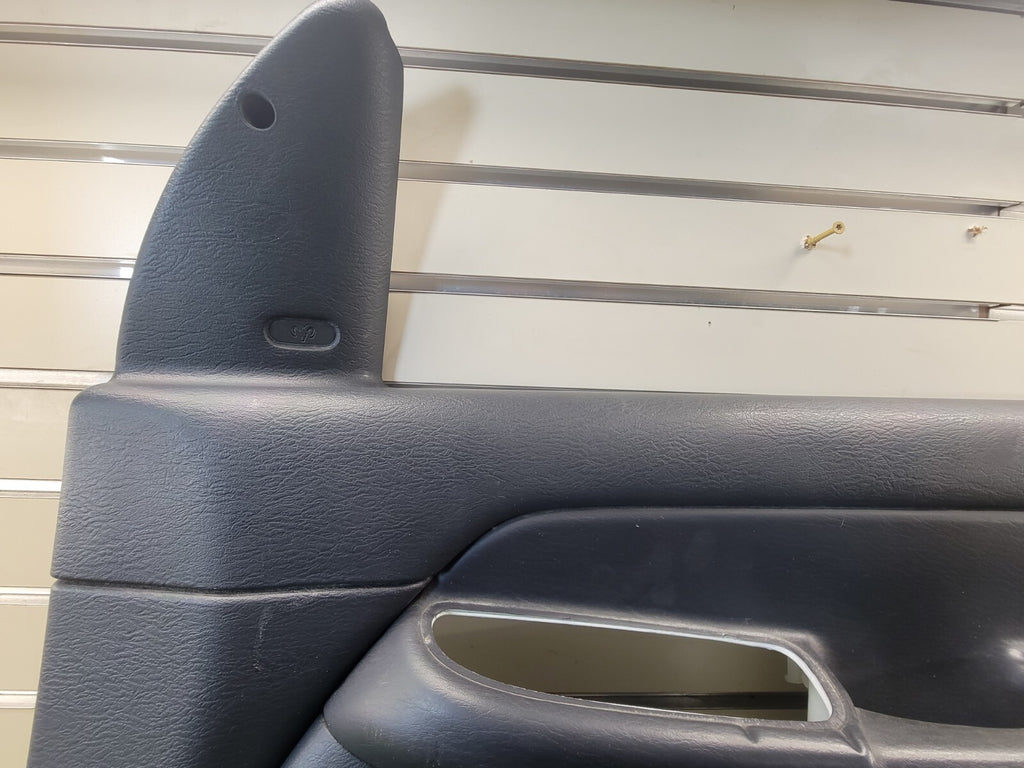 🔥02-05 Dodge RAM Interior Door Panel Front LRIGHT PASSENGER GRAY Auto D11