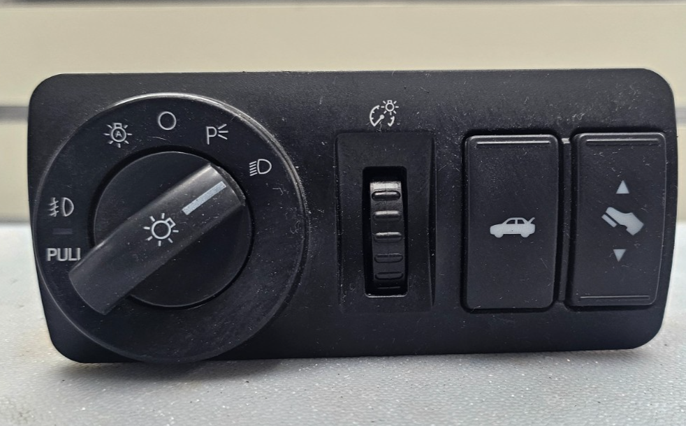 🔥05-07 Five Hundred Taurus Montego Fog Headlight Lamp Dimmer Trunk Switch Black