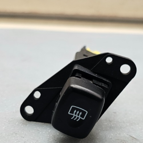 🔥99-02 Ford Expedition Navigator Rear Defroster Control Switch Assembly Black